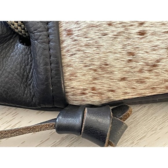 Tote Mariel Bucket Bag Brown & White Cowhide Western  Eleven Thirty in Canada - Picture 11 of 13